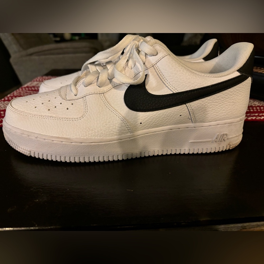 Men’s Nike Air Force 1 Sneakers
